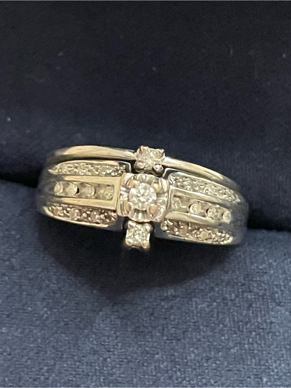 14 kt. Gold Vintage Ring size (7)